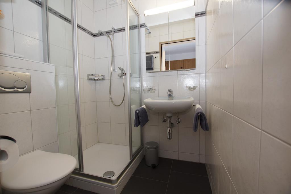 Haus Amor Saas-Fee Room photo
